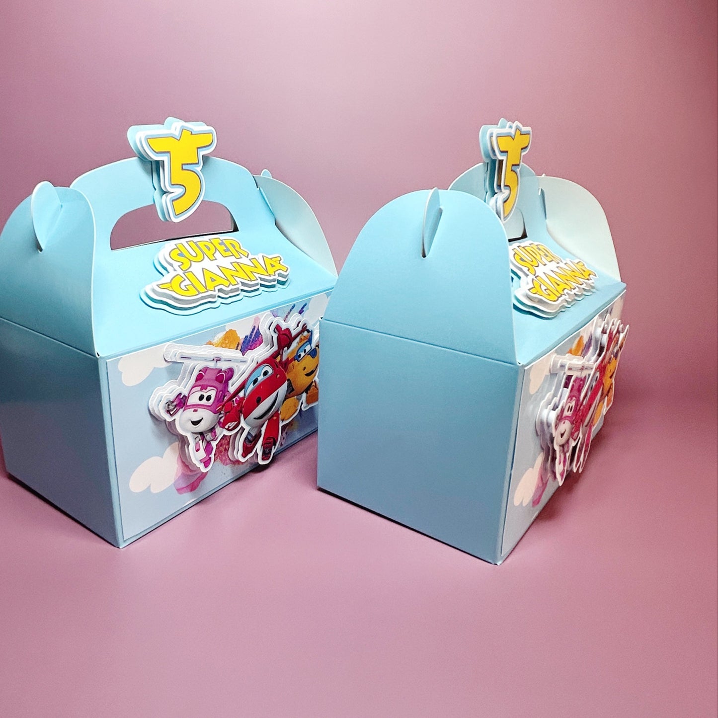 Super Wings Gable Box